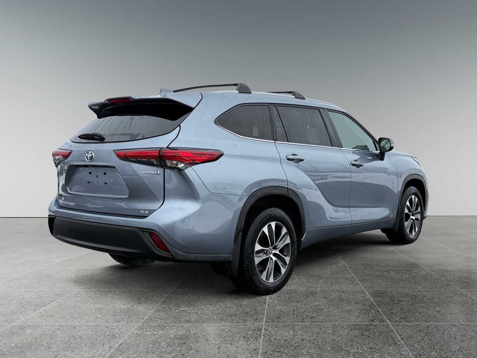 2023 Toyota Highlander Hybrid XLE