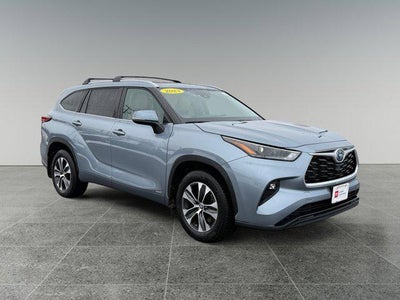 2023 Toyota Highlander Hybrid XLE