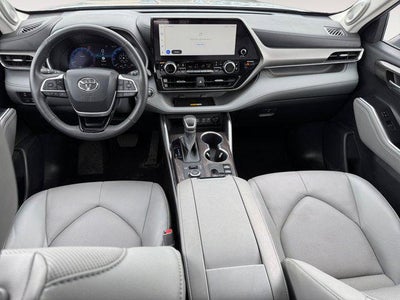 2023 Toyota Highlander LIMITED