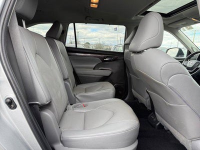 2023 Toyota Highlander LIMITED