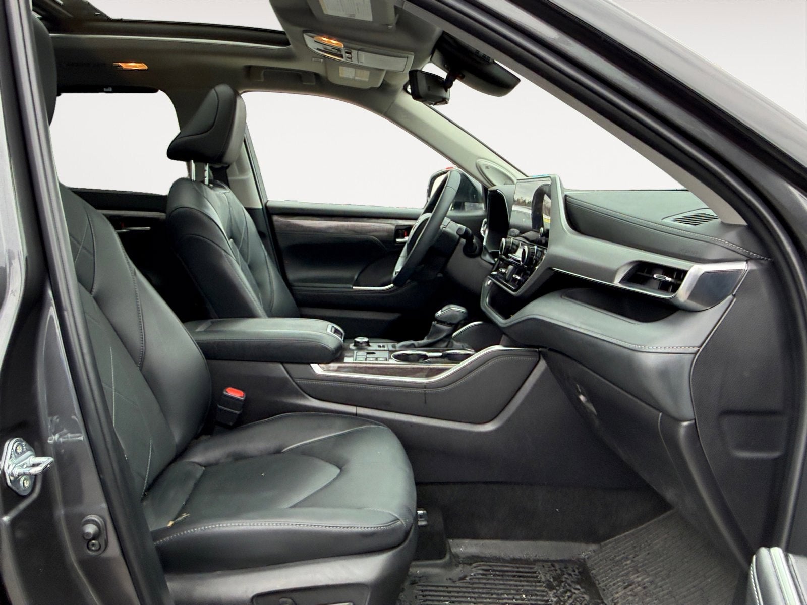 2025 Toyota Highlander Platinum