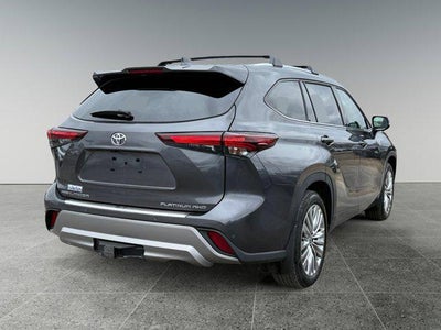 2025 Toyota Highlander Platinum