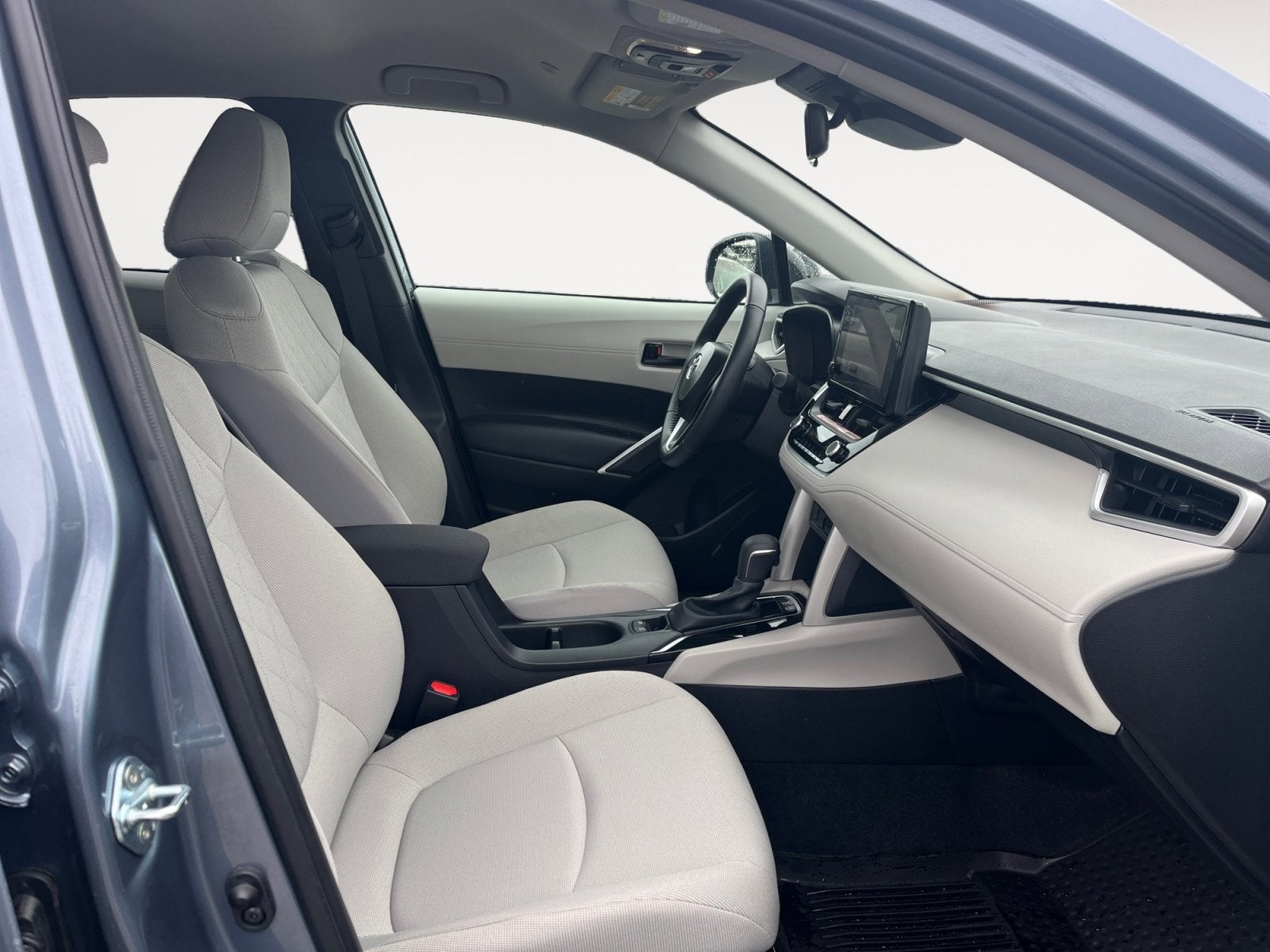 2025 Toyota Corolla Cross LE