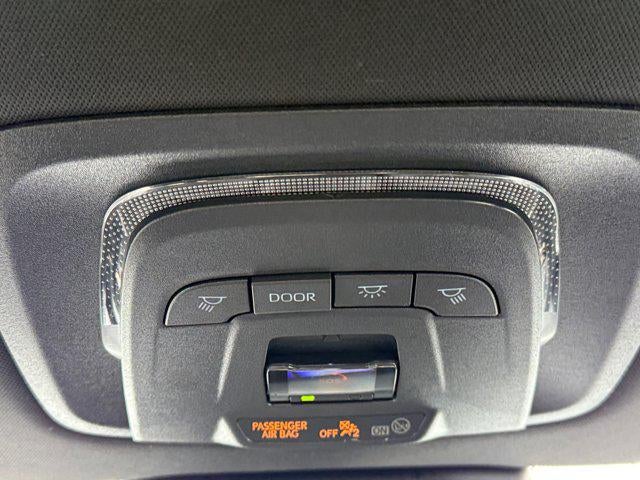 2025 Toyota Crown Signia XLE