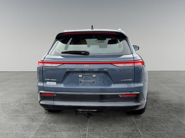 2025 Toyota Crown Signia Limited