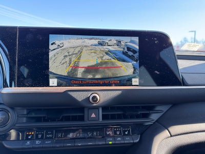 2025 Toyota Crown Signia XLE