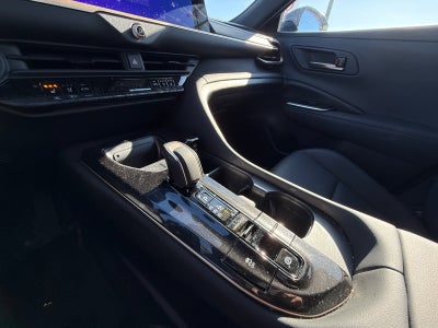 2025 Toyota Crown Signia XLE