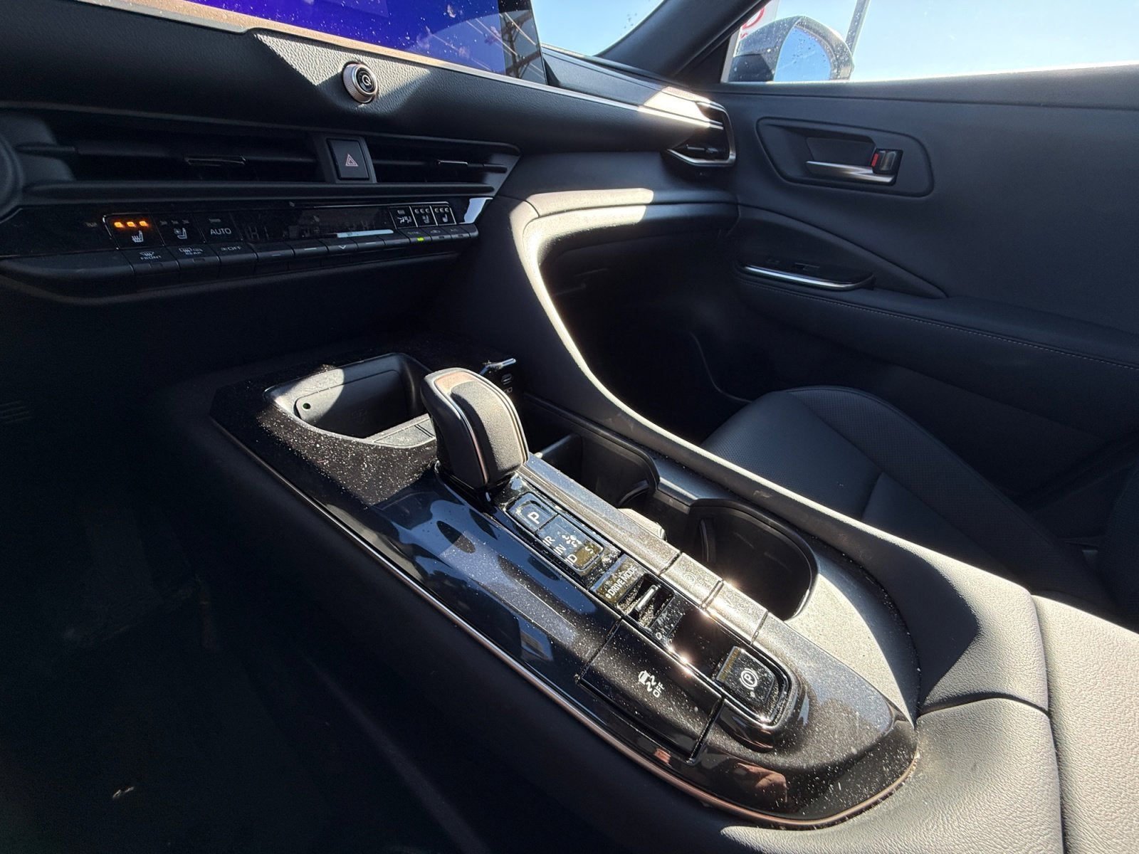 2025 Toyota Crown Signia XLE