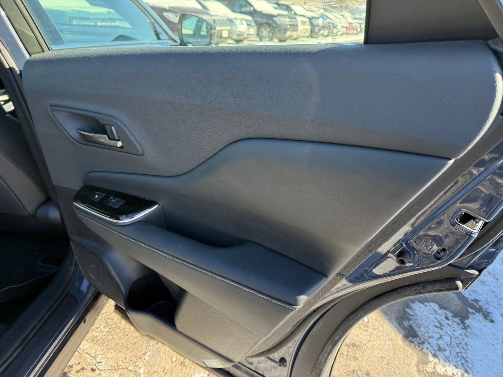 2025 Toyota Crown Signia XLE