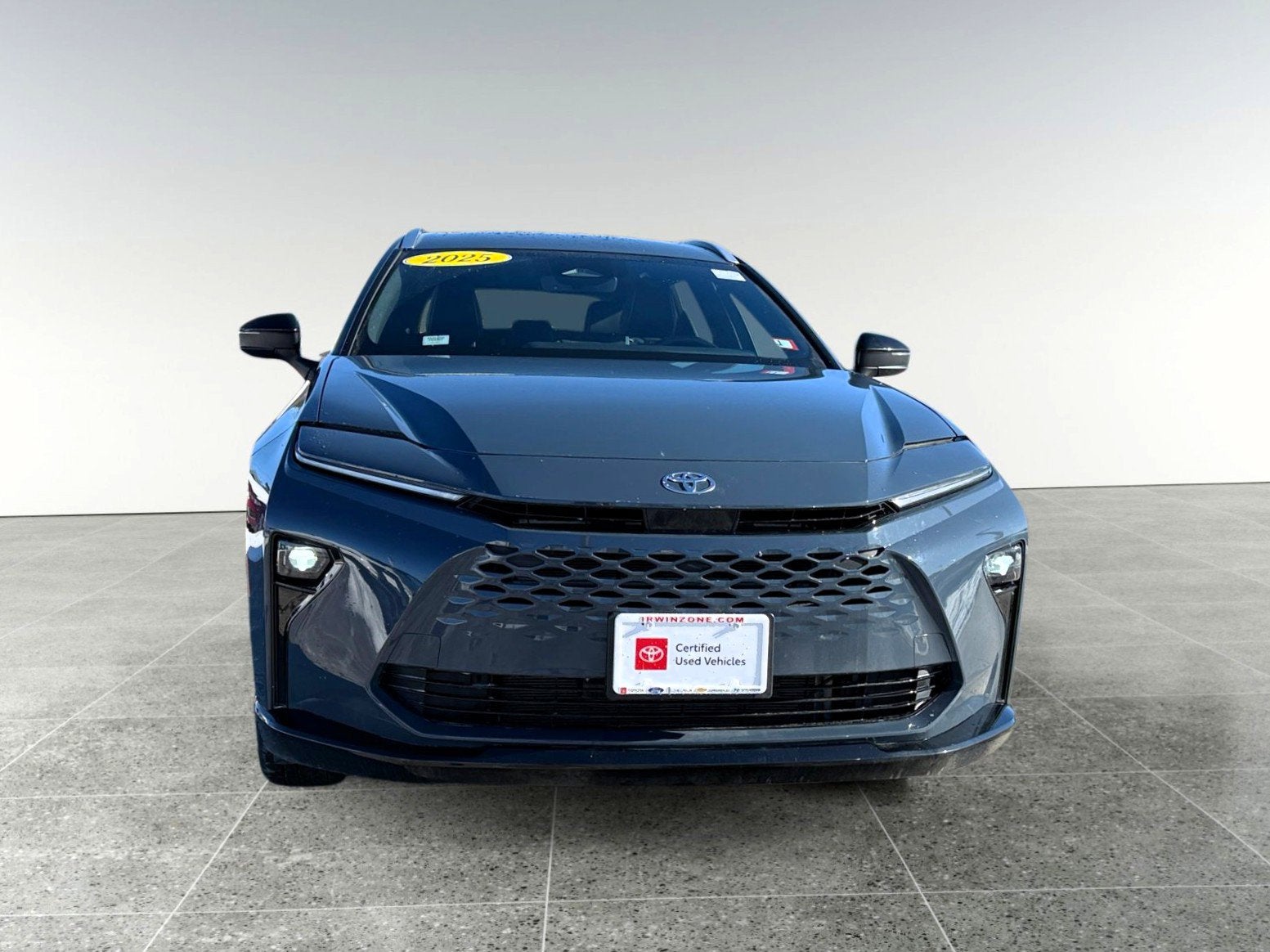 2025 Toyota Crown Signia XLE