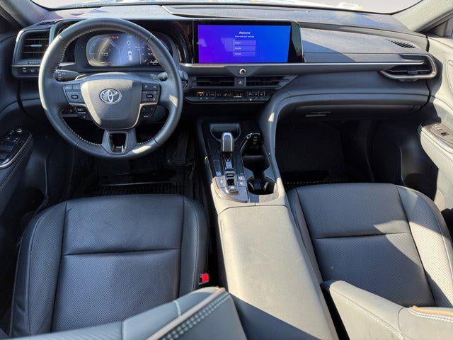 2025 Toyota Crown Signia XLE