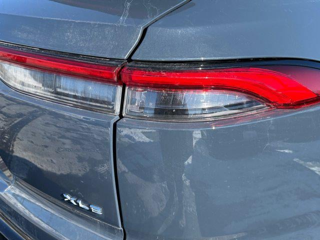 2025 Toyota Crown Signia XLE