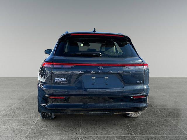 2025 Toyota Crown Signia XLE