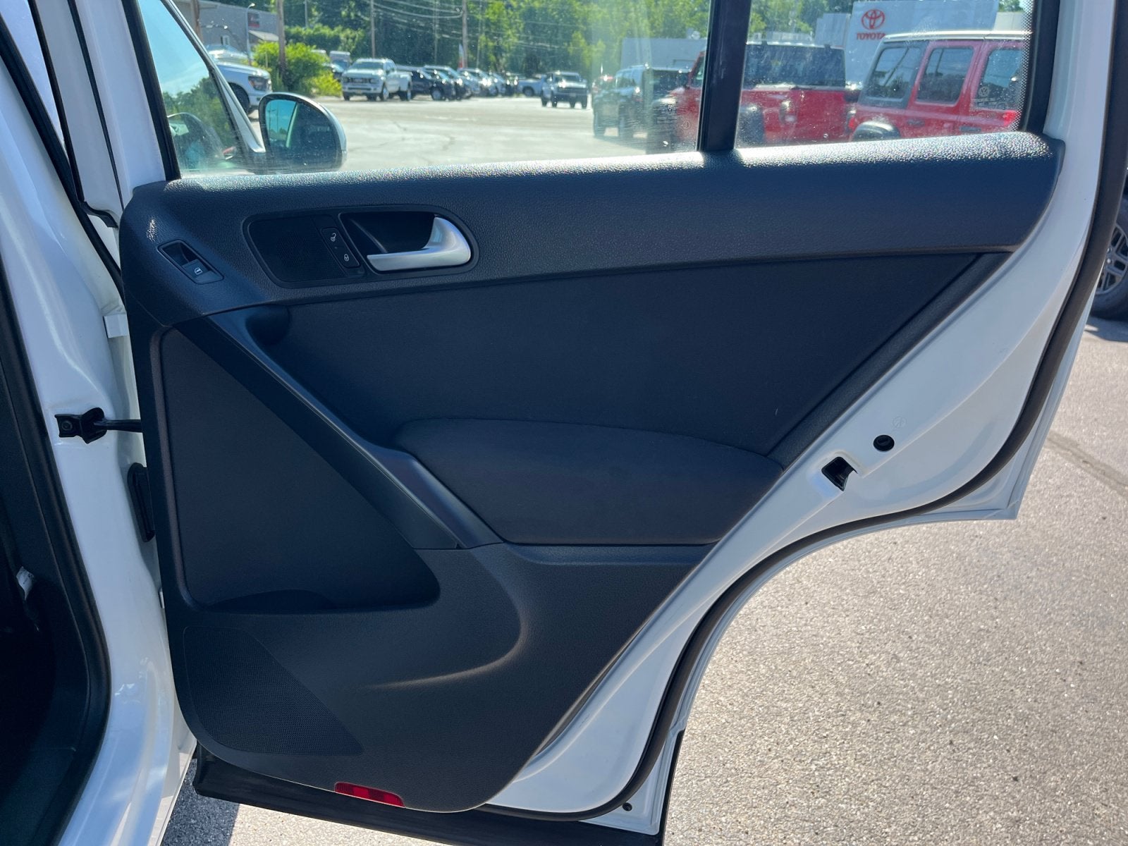 2015 Volkswagen Tiguan S