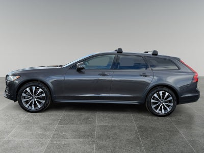 2024 Volvo V90 Cross Country Plus