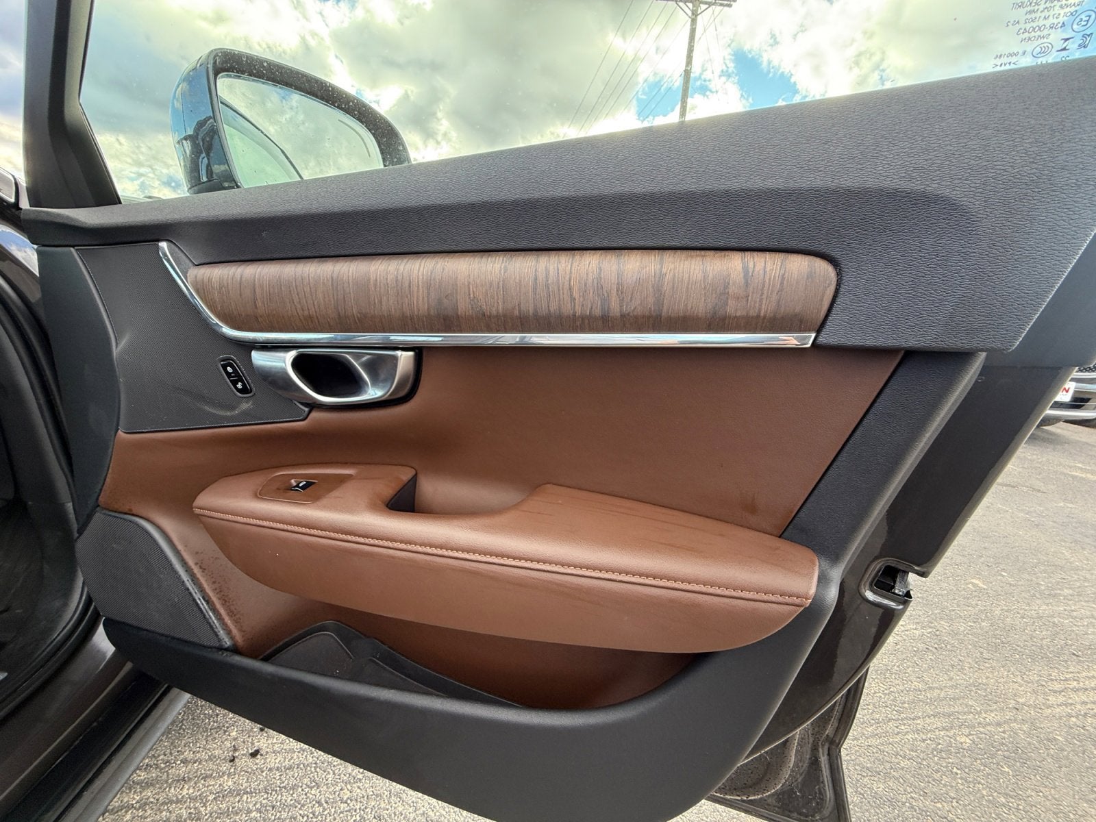 2024 Volvo V90 Cross Country Plus