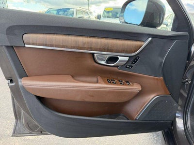 2024 Volvo V90 Cross Country Plus