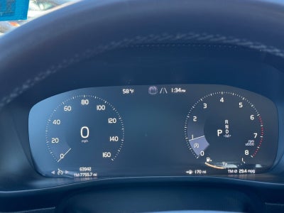 2022 Volvo XC40 Momentum