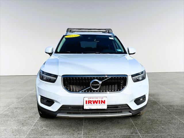 2022 Volvo XC40 Momentum