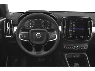 2020 Volvo XC40 Momentum