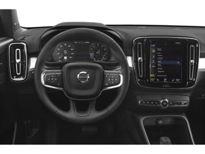 2020 Volvo XC40 Momentum