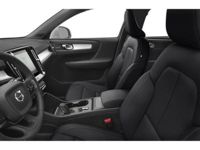 2020 Volvo XC40 Momentum