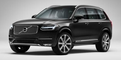 2016 Volvo XC90 T6 Momentum