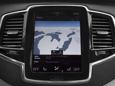 2016 Volvo XC90 T6 Momentum