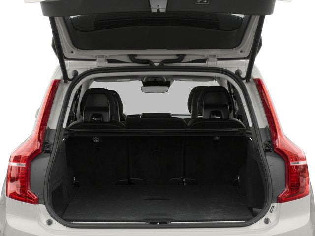 2018 Volvo XC90 Momentum