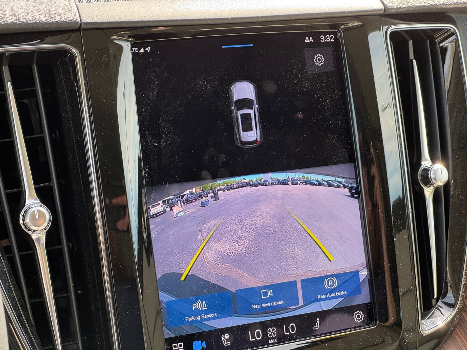 2022 Volvo XC60 Momentum