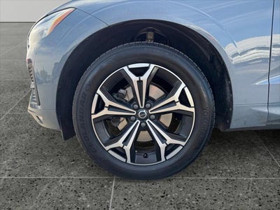 2022 Volvo XC60 Momentum