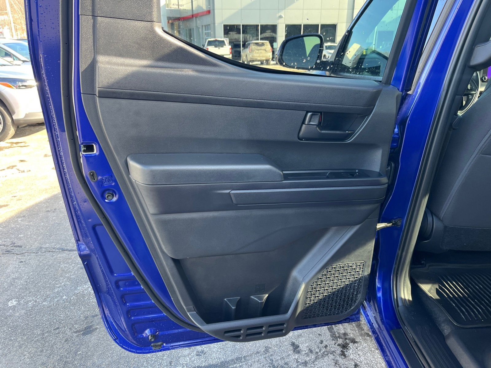 2025 Toyota TACOMA SR5 SR5