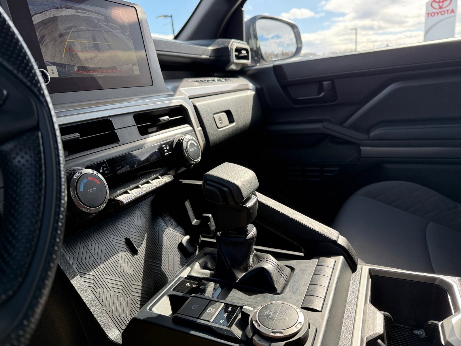 2025 Toyota TACOMA SR5 SR5