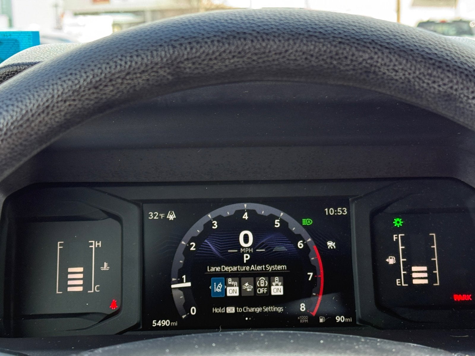 2025 Toyota TACOMA SR5 SR5