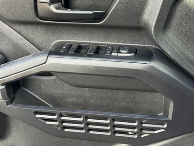 2025 Toyota TACOMA SR5 SR5