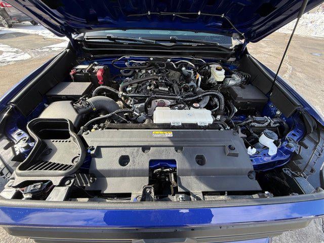 2025 Toyota TACOMA SR5 SR5