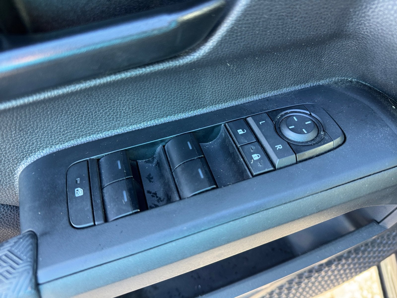 2024 Toyota TACOMA SR5 SR5