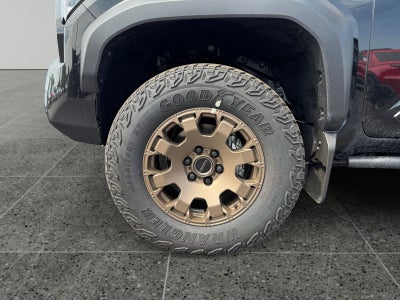 2026 Toyota Tacoma i-FORCE MAX Trailhunter