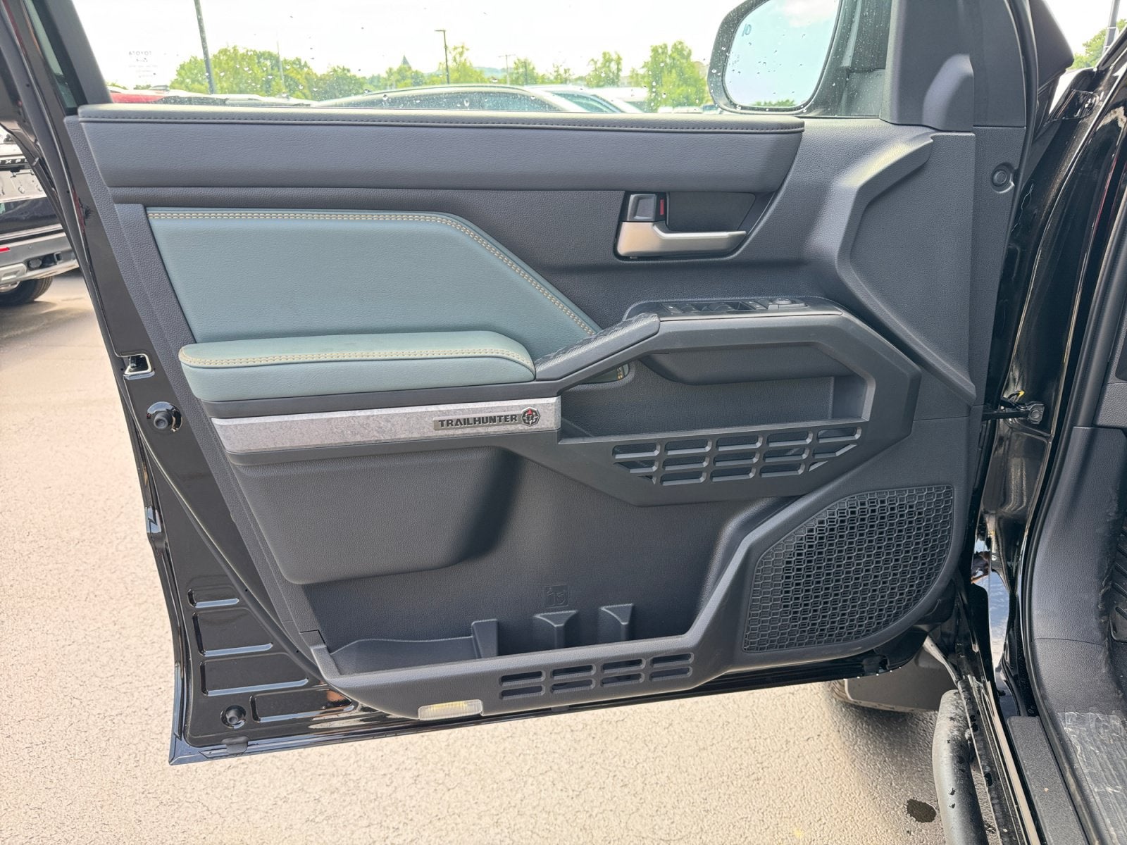 2026 Toyota Tacoma i-FORCE MAX Trailhunter