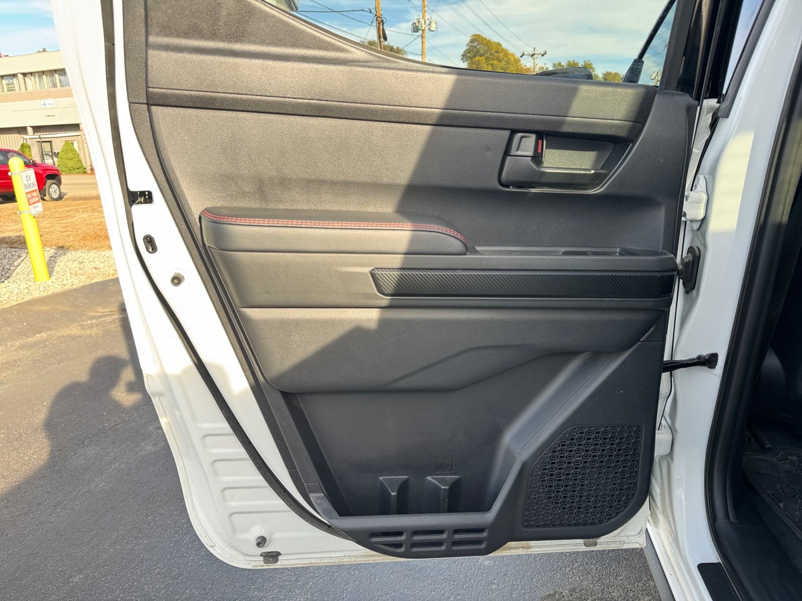 2024 Toyota Tacoma i-FORCE MAX TRD Pro Hybrid