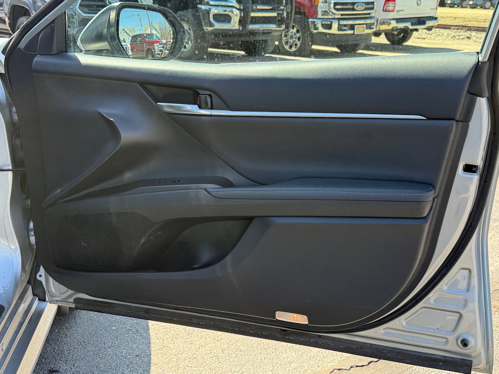 2023 Toyota CAMRY XLE