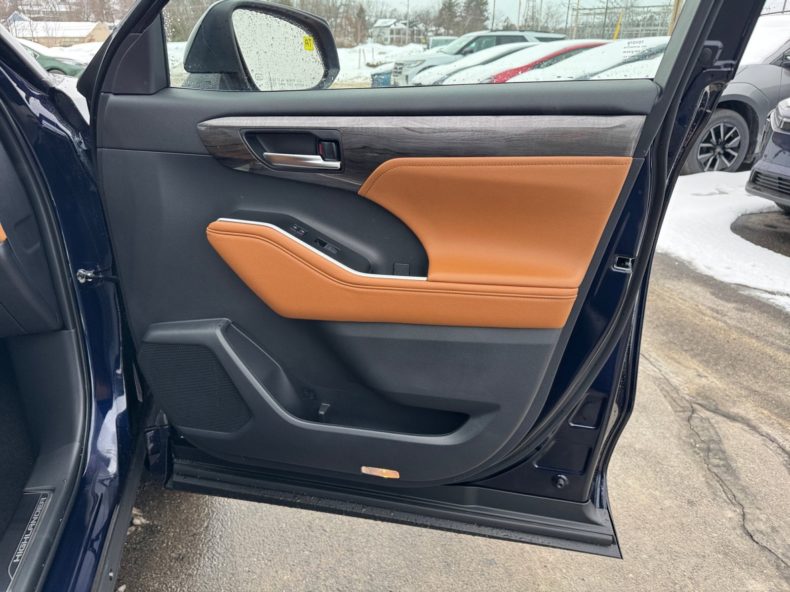 2026 Toyota Highlander Hybrid Hybrid Platinum