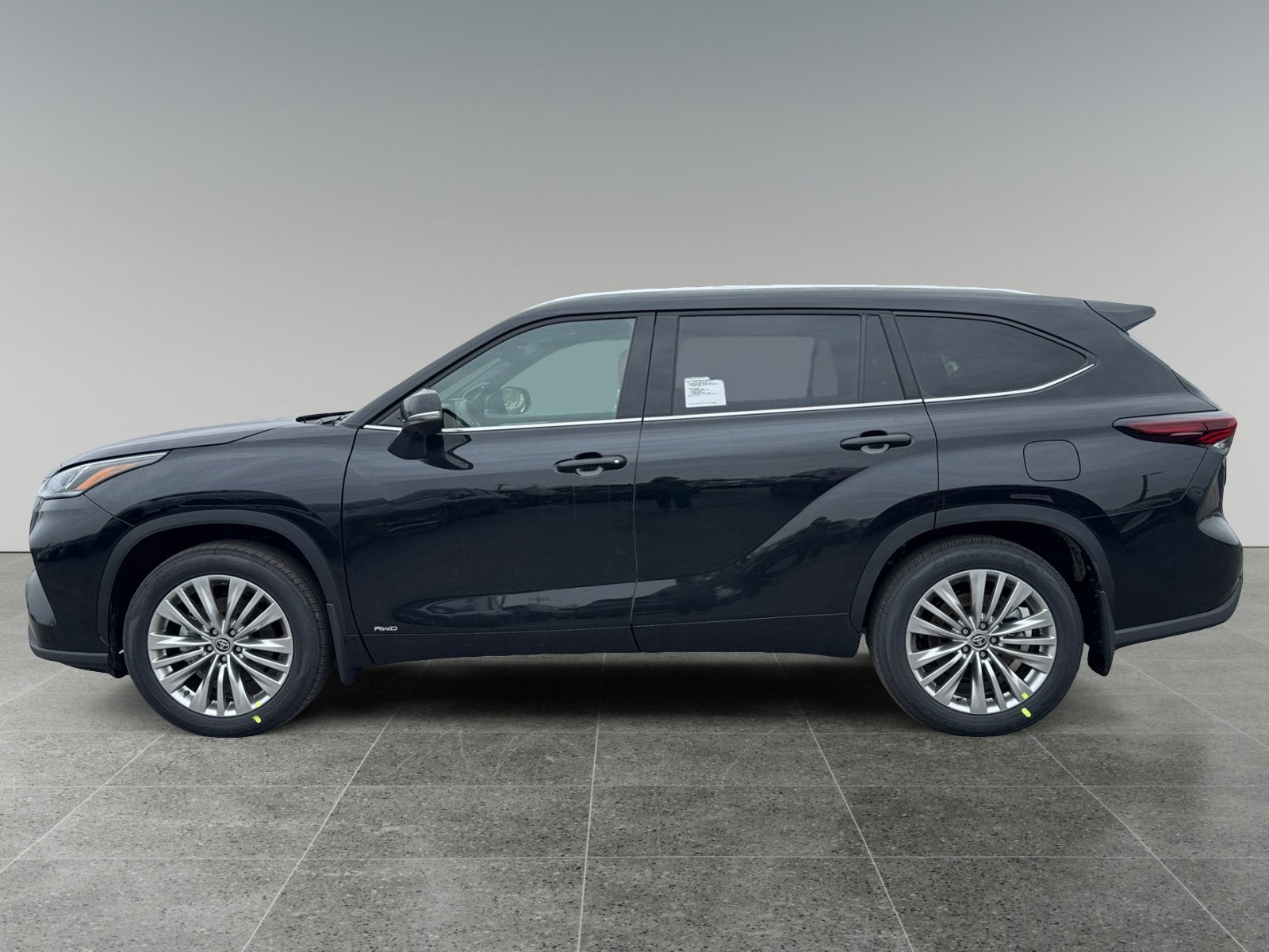 2026 Toyota Highlander Hybrid Platinum