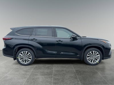 2026 Toyota Highlander Hybrid Platinum