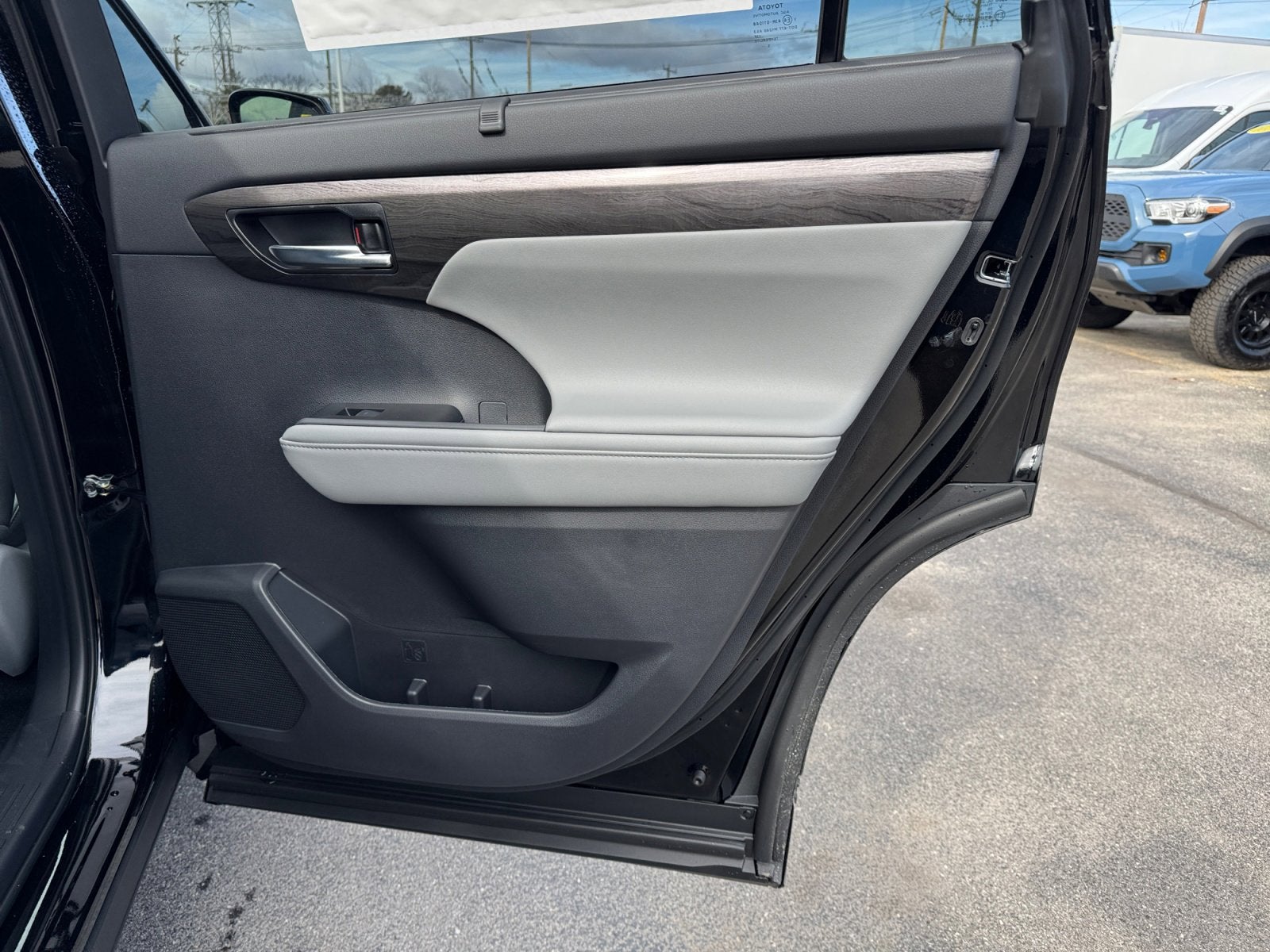 2026 Toyota Highlander Hybrid Hybrid Platinum