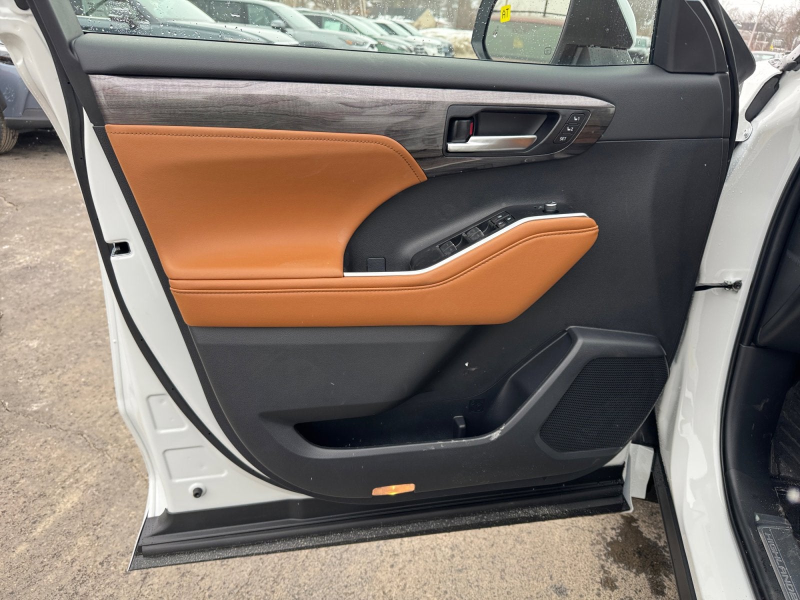 2026 Toyota Highlander Hybrid Hybrid Platinum