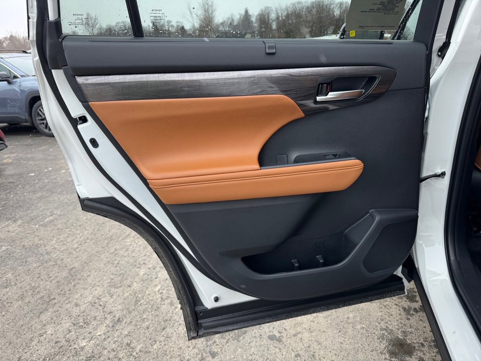 2026 Toyota Highlander Hybrid Hybrid Platinum