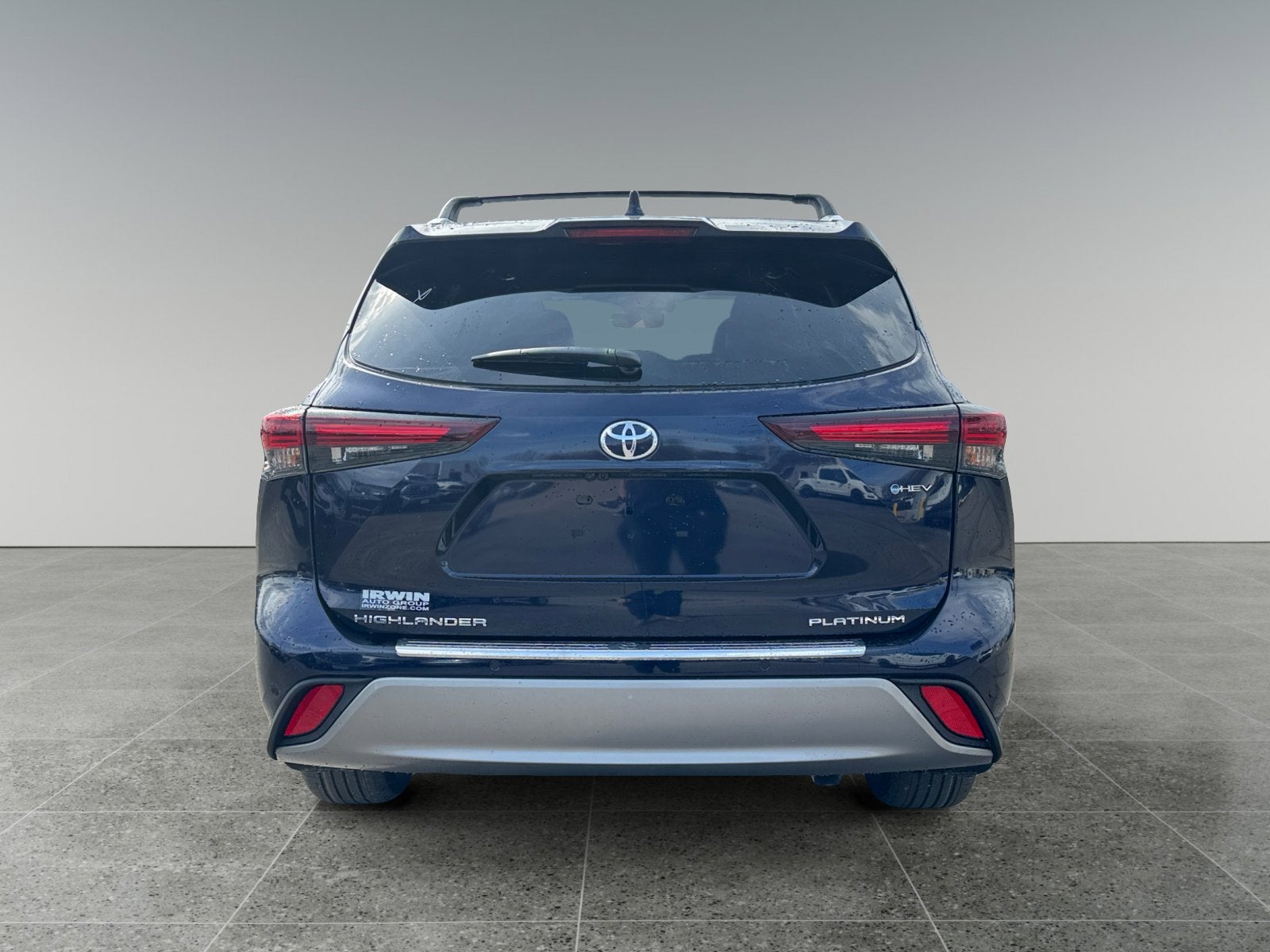 2026 Toyota Highlander Hybrid Platinum