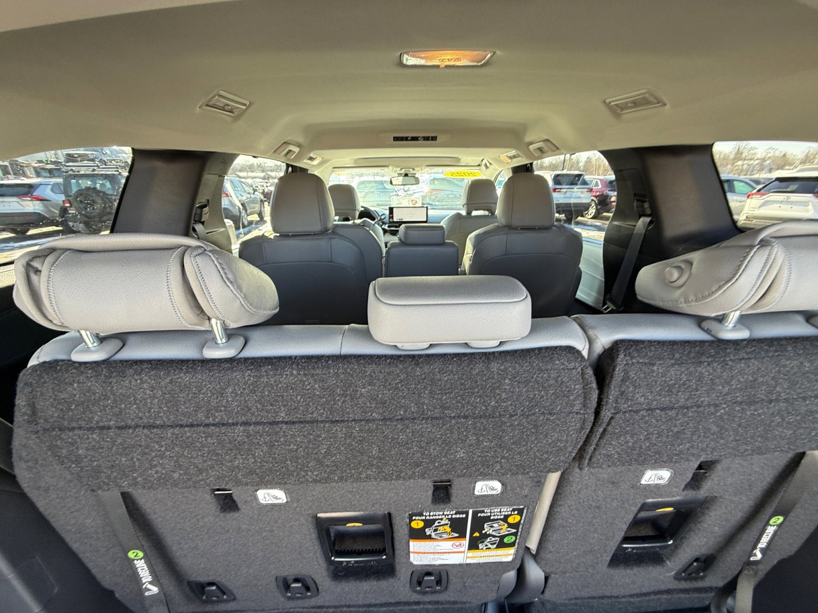 2025 Toyota SIENNA XLE XLE