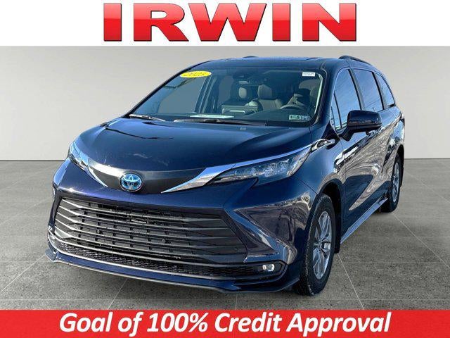 2025 Toyota SIENNA XLE XLE